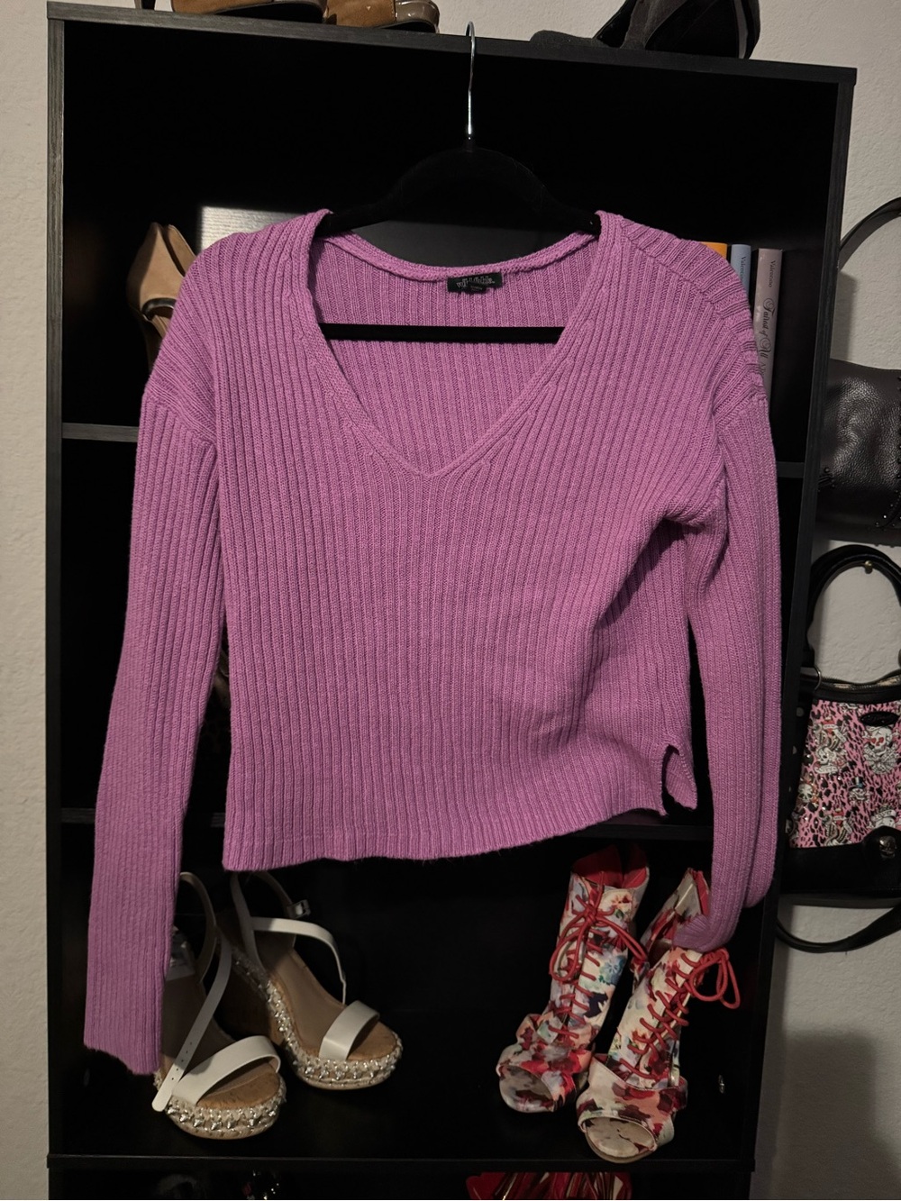 wild fable Ribbed V-Neck Sweater in Lavender Pink